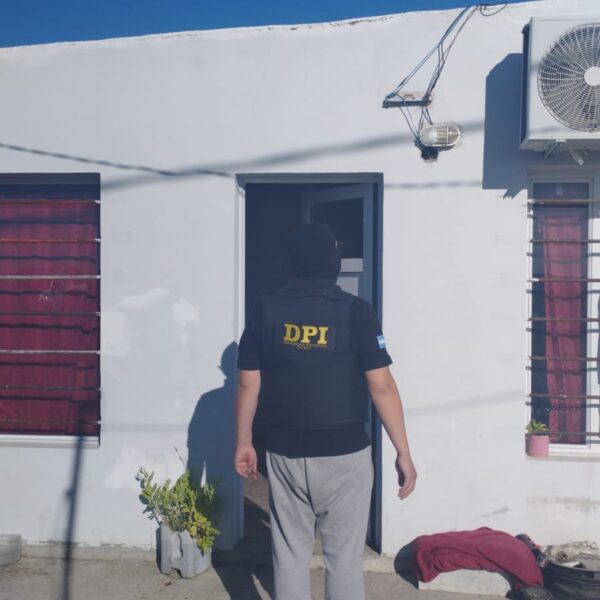 Allanamiento y detención por tentativa de homicidio en Comodoro Rivadavia