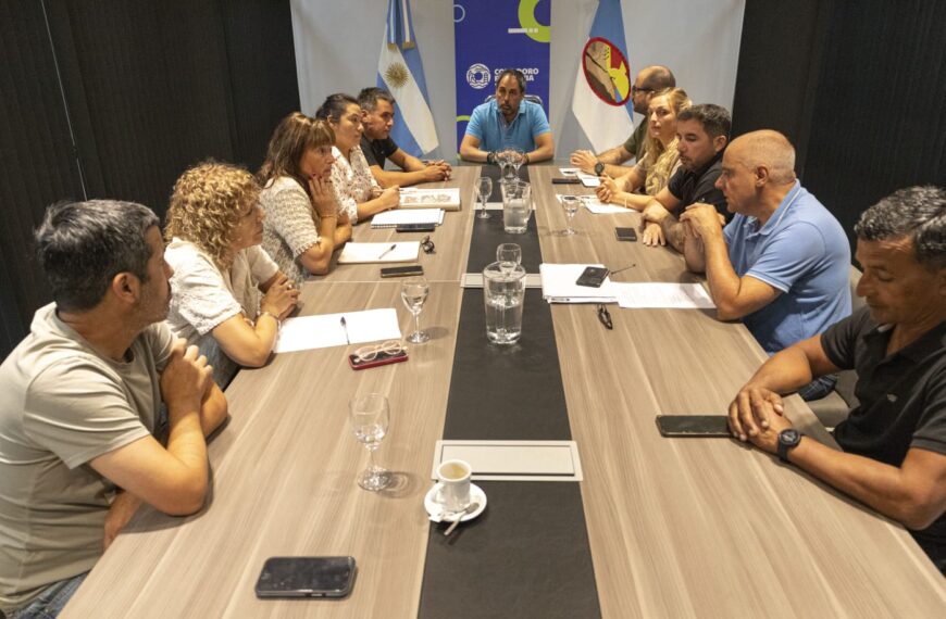 Funcionarios municipales y concejales evaluaron las acciones que se están concretando tras el derrumbe del cerro Hermitte