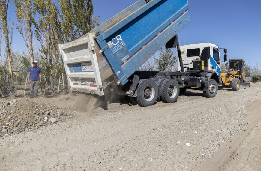 El Municipio concreta una importante apertura de calles en la zona de Km. 18