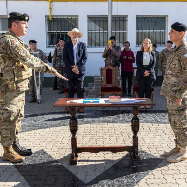 Othar acompañó la asunción del segundo jefe de la IX Brigada Mecanizada del Ejército