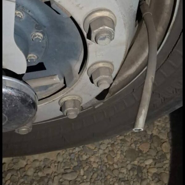 Agreden a una unidad del Expreso Rada Tilly durante la madrugada en medio del paro