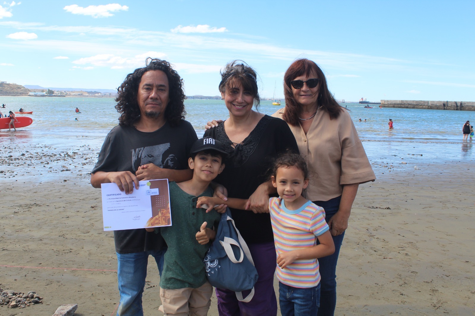 Playa, creatividad y familia: así se vivió la segunda edición de “Manos en la Arena”