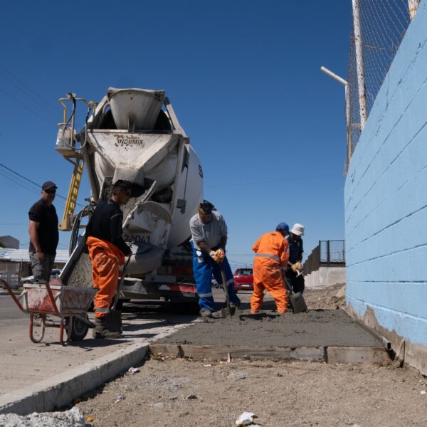 El Municipio mejora la circulación peatonal en el barrio Moreno de Km. 3