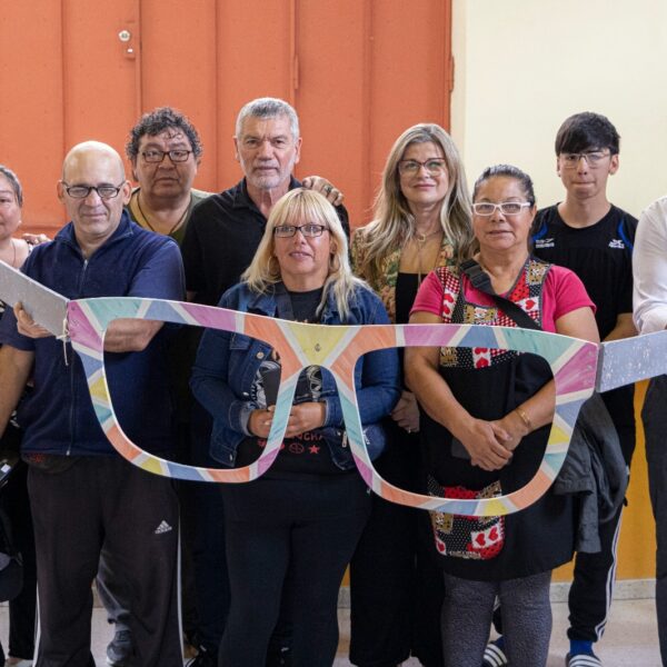 Más vecinos accedieron a lentes gratuitos a través de “Mirándonos”