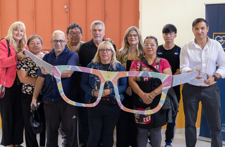 Más vecinos accedieron a lentes gratuitos a través de “Mirándonos”