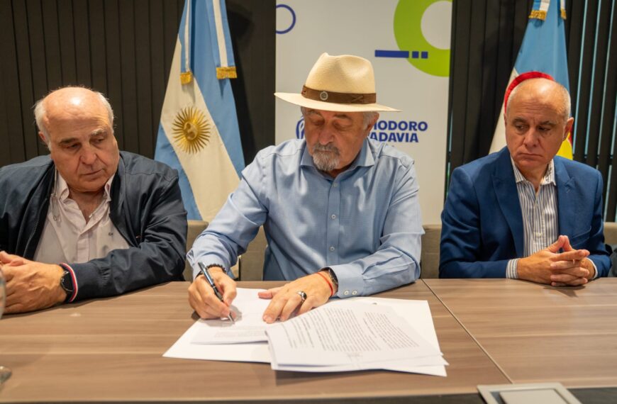 El Municipio firmó la concesión del servicio de recolección de residuos con Urbana por 10 años