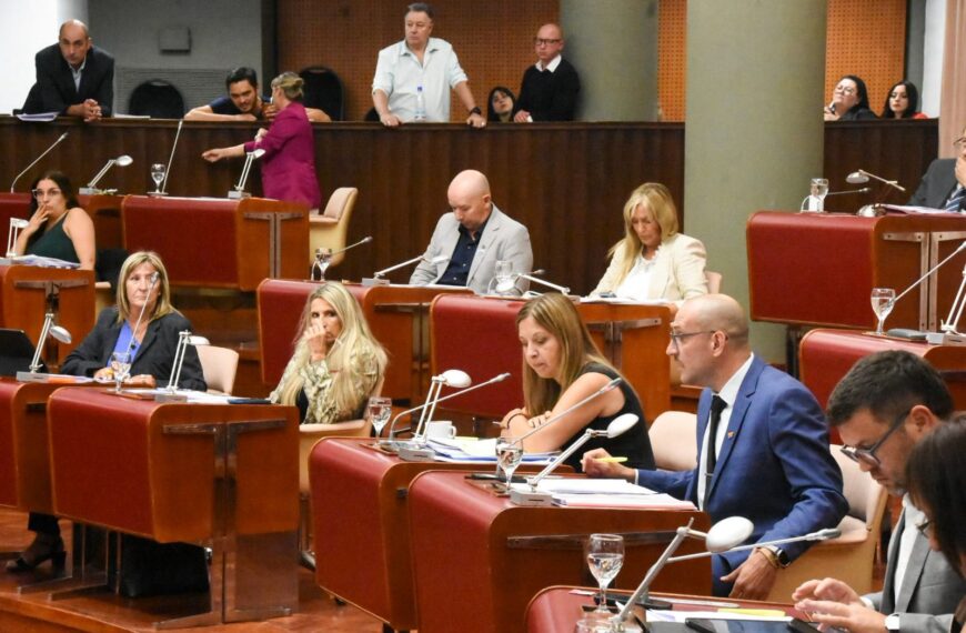 La Legislatura del Chubut aprobó la ley de Ficha Limpia Pesquera y avanzó en acuerdos clave para la provincia