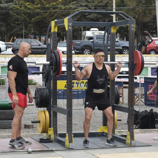 Comodoro vivió a pleno el Power Day, el primer evento de Strongman y Powerlifting