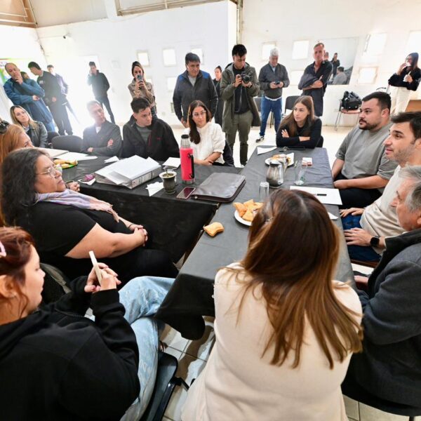 “La respuesta fue concreta y sin vueltas”: vecinalistas valoraron la reunión con el gobernador en Comodoro