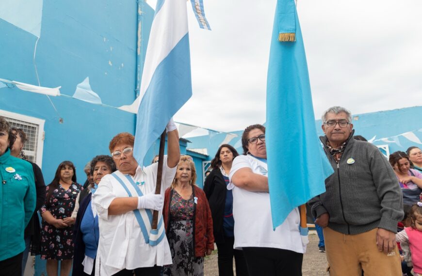 Emotivo izamiento en el Centro…