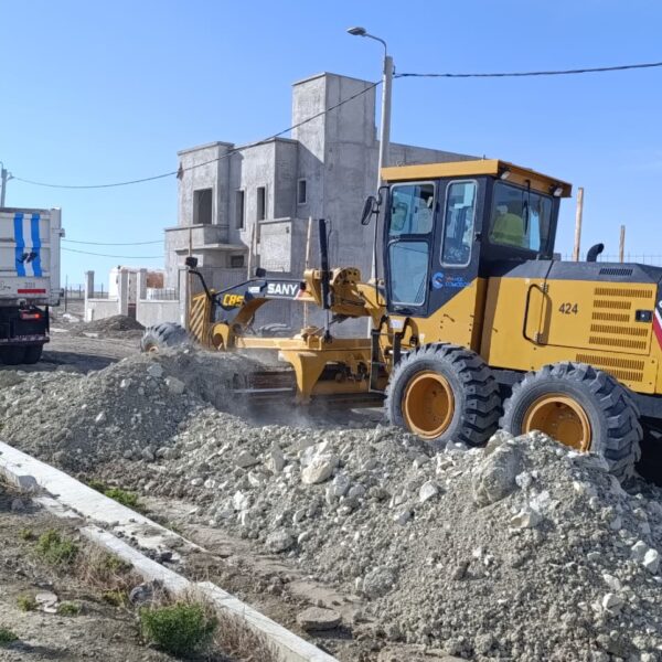 Se potencian los trabajos viales en los barrios de Comodoro