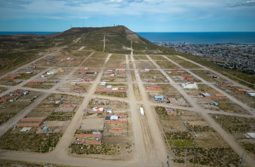 Se convoca a vecinos de…