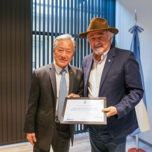 Comodoro Rivadavia recibe al Grand Master Choi Jung Hwa en una visita histórica para el Taekwondo local