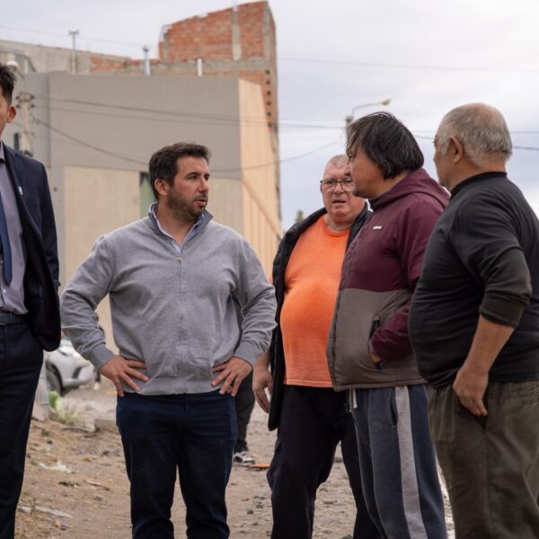 El Municipio completará el pavimento en el nuevo espacio comercial de barrio San Cayetano