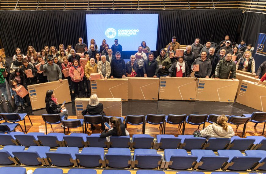 El Municipio premió a contribuyentes por el pago anual de impuestos