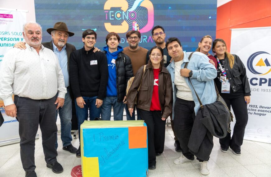La Municipalidad premió la innovación en el Hackatón “Ciudad Futura 2026”