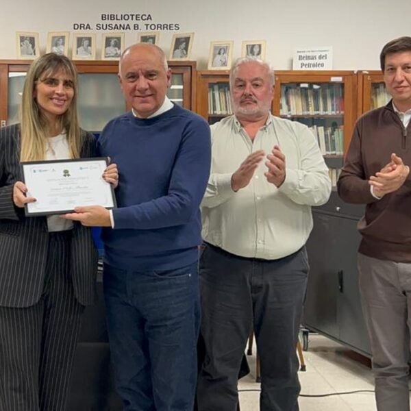 La Municipalidad reconoció con el “Sello I” a tres pymes locales innovadoras en el Festival 3D Tecno