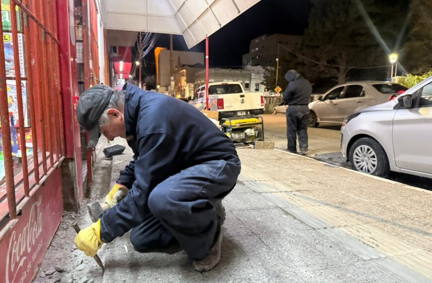 Infraestructura municipal avanza con el mejoramiento de veredas en la calle San Martín