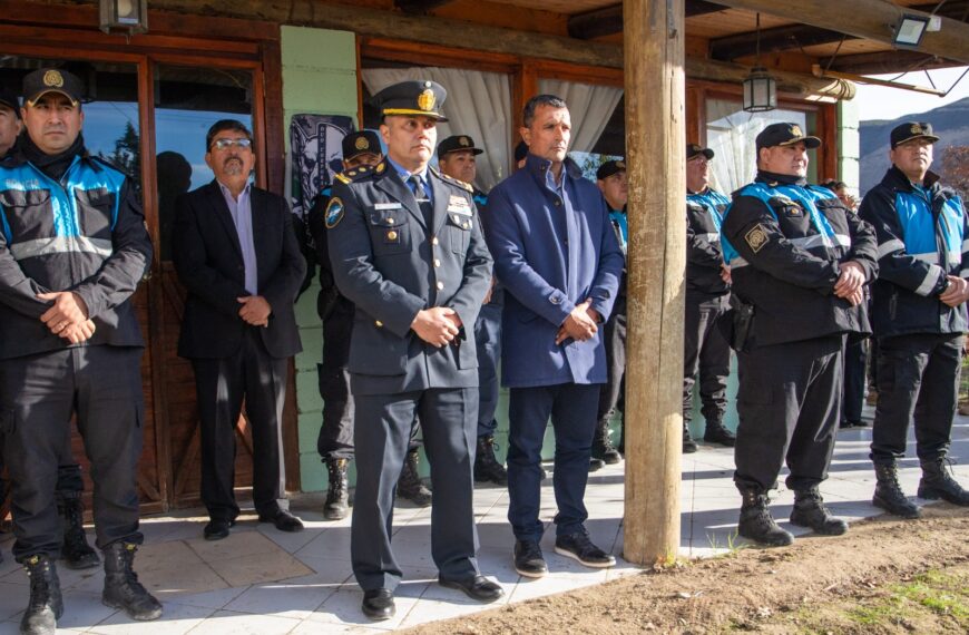 El Municipio acompañó el vigésimo aniversario de la División Canes