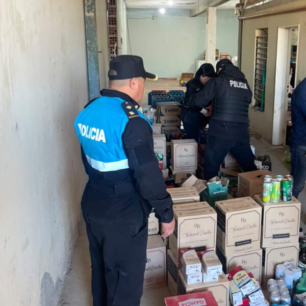 Allanaron un comercio clandestino de bebidas alcohólicas en barrio Adisur y secuestraron una gran cantidad de mercadería