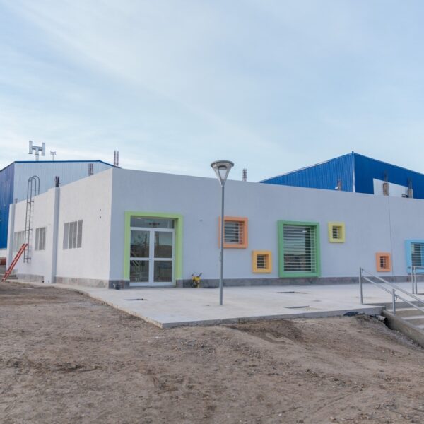 El intendente recorrió la obra de ampliación de la Escuela Municipal, próxima a su inauguración