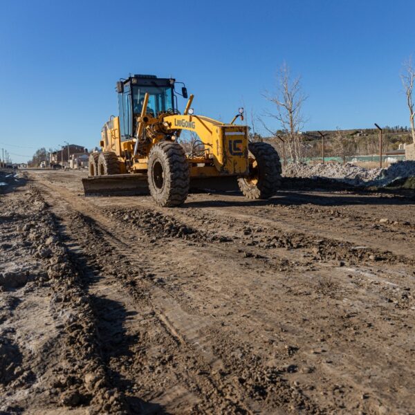 Se intensifican los trabajos para optimar la transitabilidad de la calle Concejal Ávila