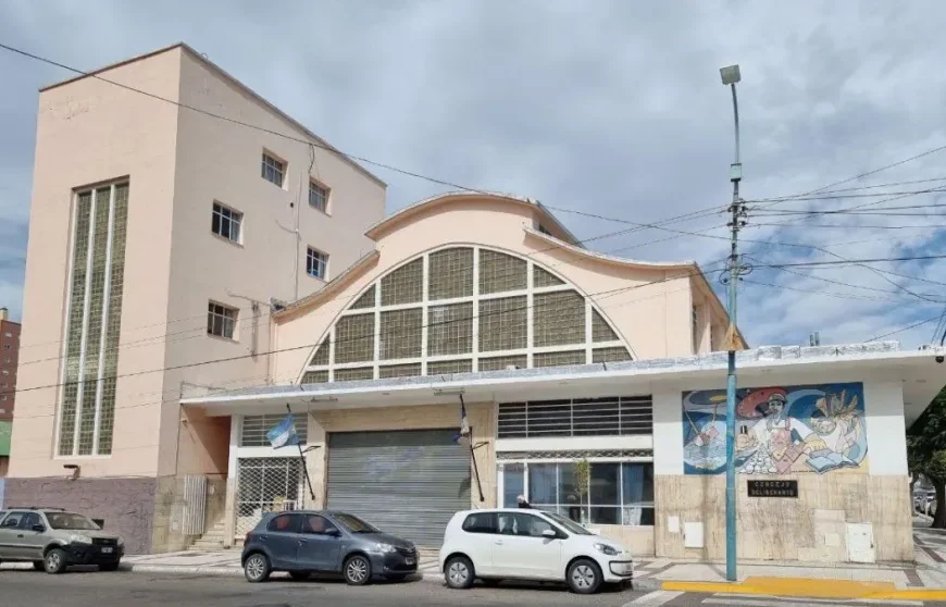 El Ejecutivo Municipal convocó a una sesión extraordinaria para el lunes y busca garantizar el pago de los haberes con aumento