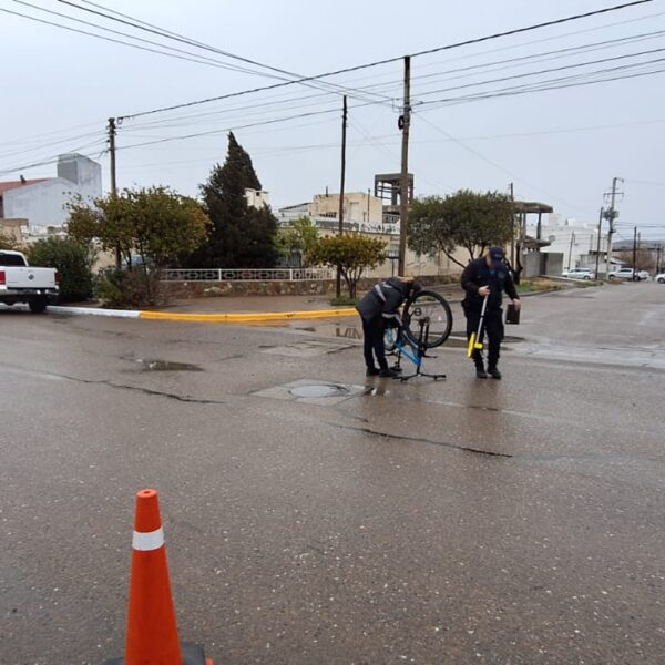 Un ciclista de 68 años fue atropellado en barrio Pueyrredón y terminó hospitalizado