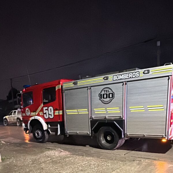 Incendio en una vivienda del barrio Juan XXIII: solo hubo daños parciales