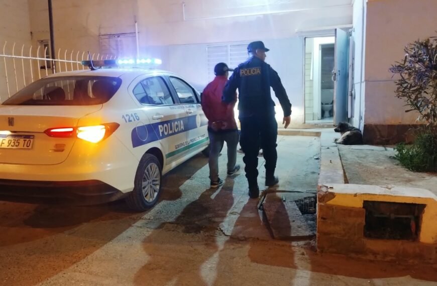 Eran amigos, se emborracharon, uno terminó en el hospital y el otro detenido